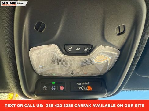 Used 2023 GMC Canyon Denali image 29