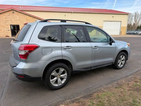 Used 2016 Subaru Forester 2.5i Premium image 4