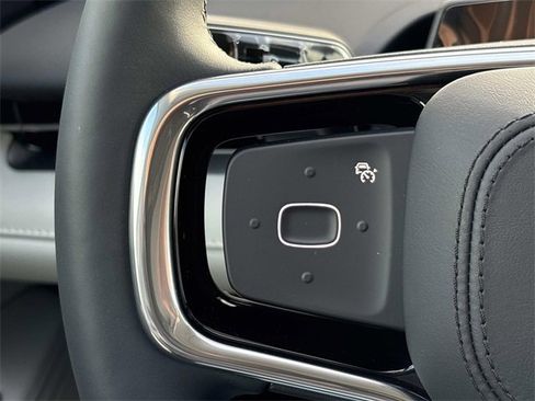 New 2026 Lincoln Nautilus Premier image 25