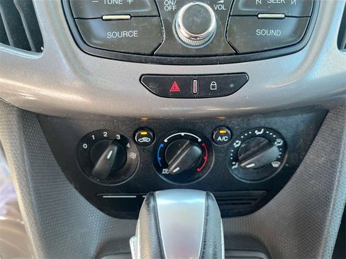 Used 2015 Ford Transit Connect XLT image 15