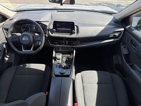 Used 2024 Nissan Rogue S AWD/4WD image 14