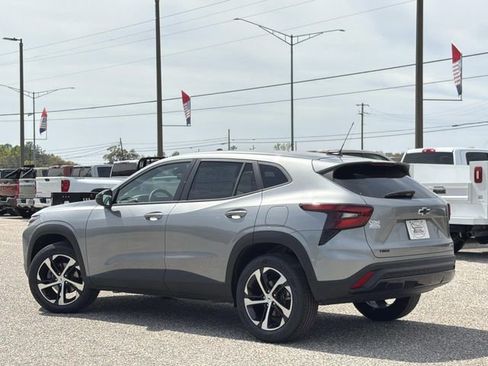 New 2026 Chevrolet Trax RS w/ Sunroof Package image 12