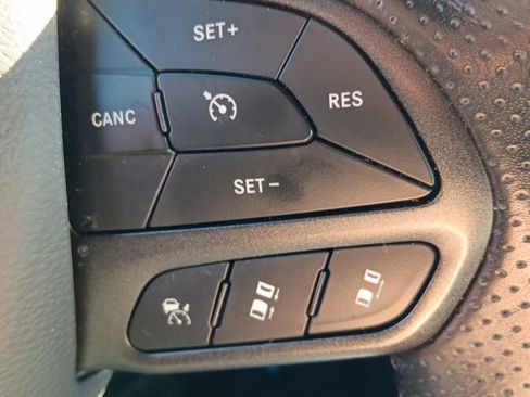 Used 2024 Dodge Durango GT image 12