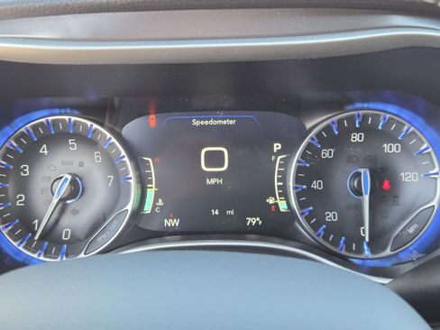 New 2026 Chrysler Pacifica Select image 16