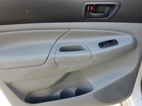 Used 2012 Toyota Tacoma PreRunner w/ TRD Off-Road Pkg image 12