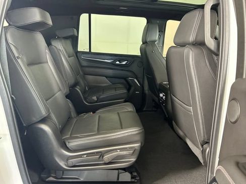 Used 2022 GMC Yukon XL Denali AWD/4WD image 27