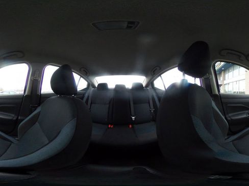 Used 2025 Nissan Versa SV w/ Trunk Package image 40