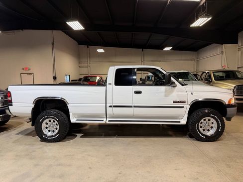 Used 2001 Dodge Ram 2500 Truck 4x4 Quad Cab image 34