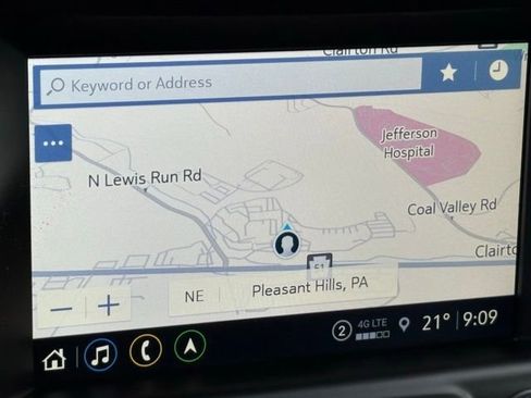 Used 2023 GMC Terrain SLE w/ Driver Convenience Package image 15