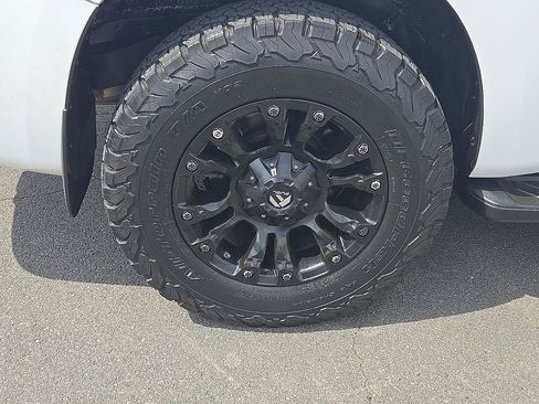 Used 2018 Toyota Sequoia SR5 image 7