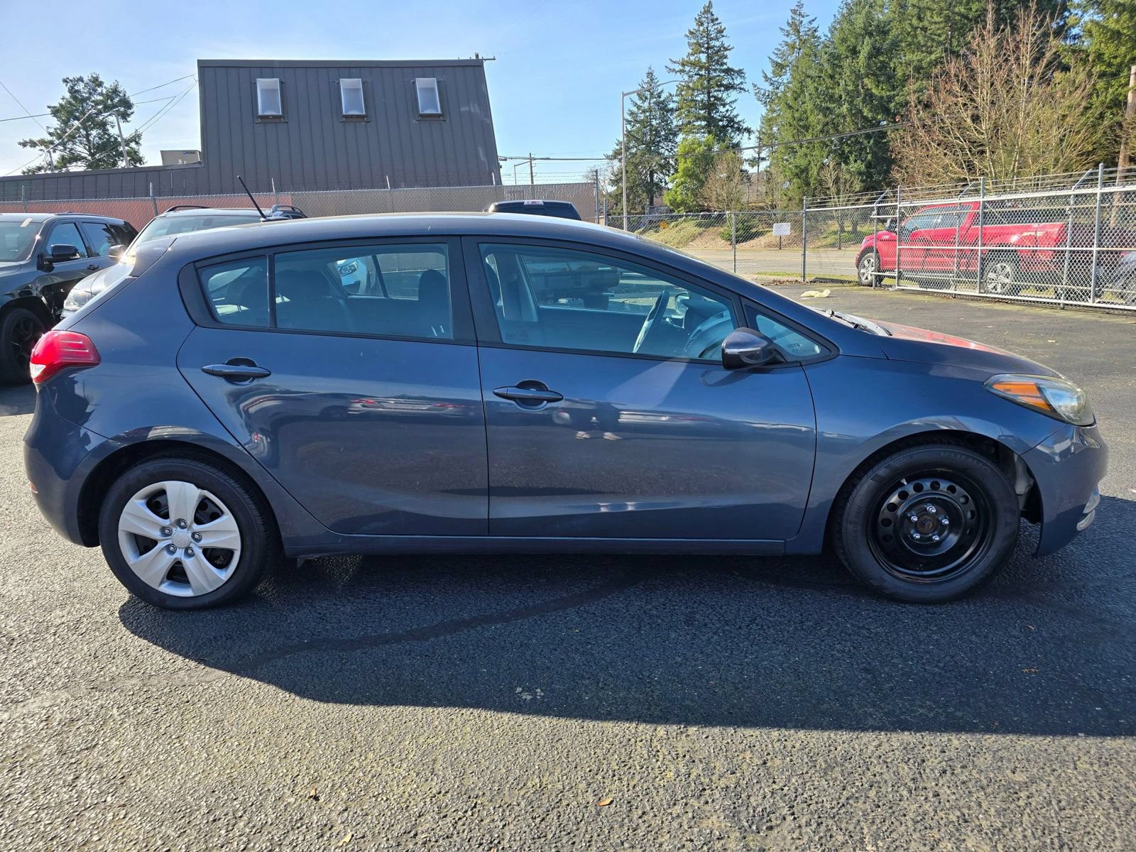 Used 2016 Kia Forte LX FWD image 6