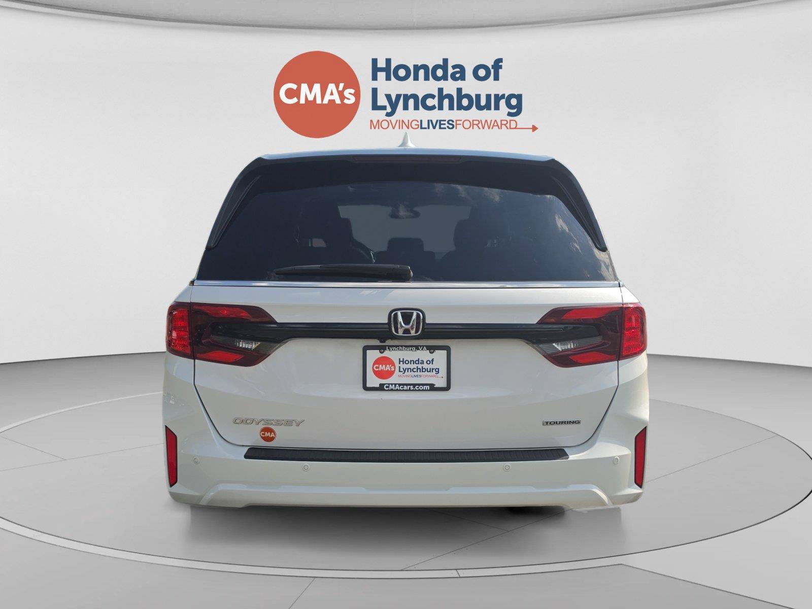 Used 2025 Honda Odyssey Touring image 4