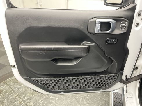 Used 2021 Jeep Gladiator Mojave image 7