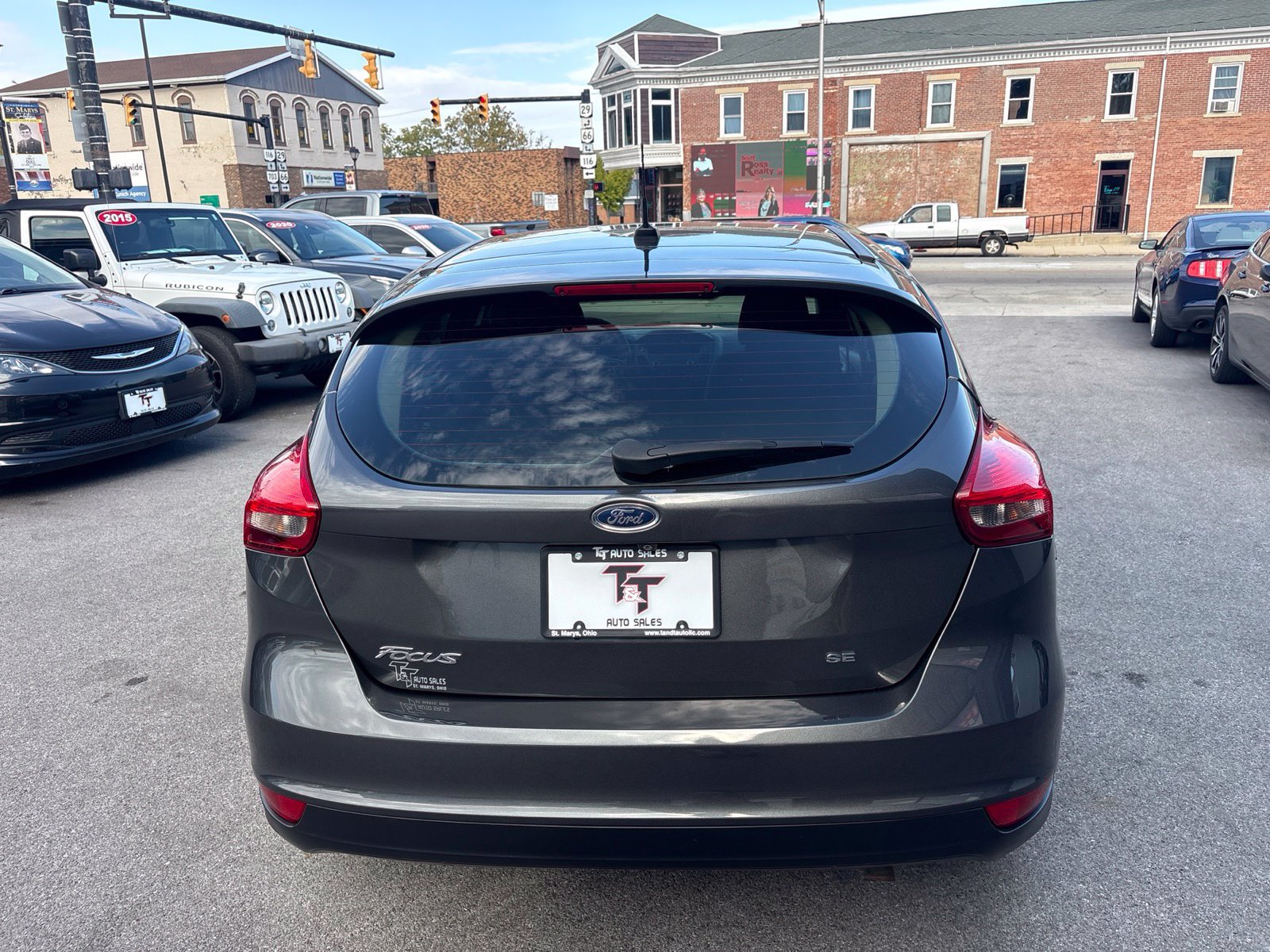 Used 2018 Ford Focus SE FWD image 4