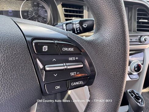 Used 2019 Hyundai Elantra SEL FWD image 23