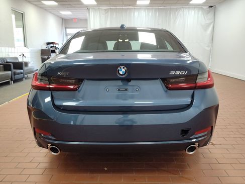 Used 2026 BMW 330i xDrive Sedan w/ Premium Package AWD/4WD image 9