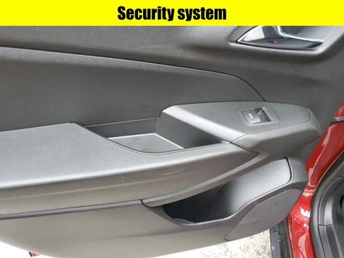 Used 2024 Chevrolet Trax LS w/ LS Convenience Package image 25