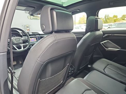 Used 2021 Audi Q3 2.0T Premium Plus w/ Premium Plus Package image 31