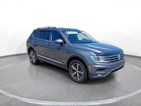 Used 2019 Volkswagen Tiguan SEL AWD/4WD image 2