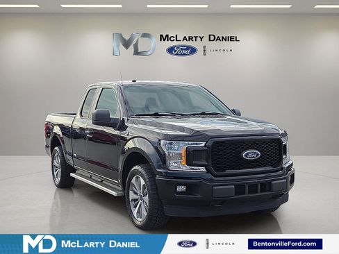 Used 2018 Ford F150 XL w/ Equipment Group 101A Mid image 1