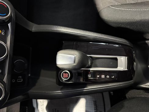 Used 2021 Nissan Kicks S image 24