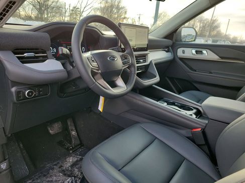 New 2026 Ford Explorer Active w/ Active Comfort Package image 20