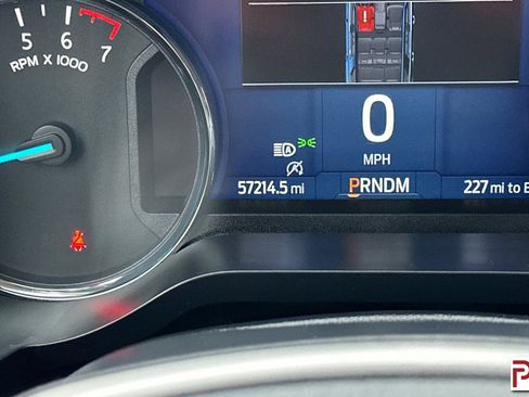 Used 2023 Ford Expedition XLT image 33