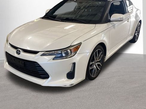 Used 2015 Scion tC image 1