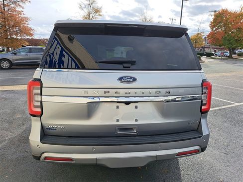 Used 2024 Ford Expedition Max Limited image 5
