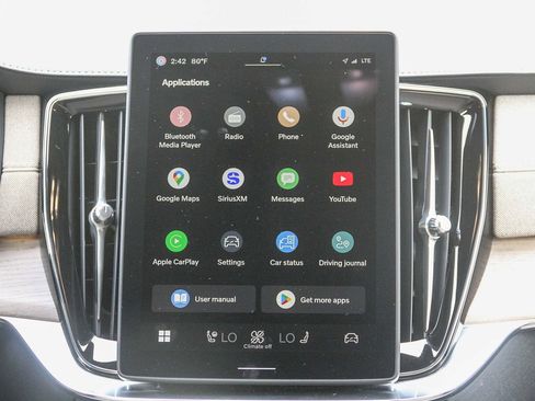 Certified 2025 Volvo XC90 B5 Core w/ Climate Package image 16