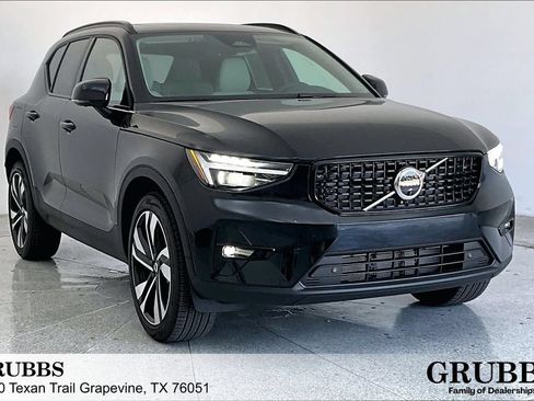 New 2026 Volvo XC40 B5 Ultra w/ Protection Package Premier AWD/4WD image 1