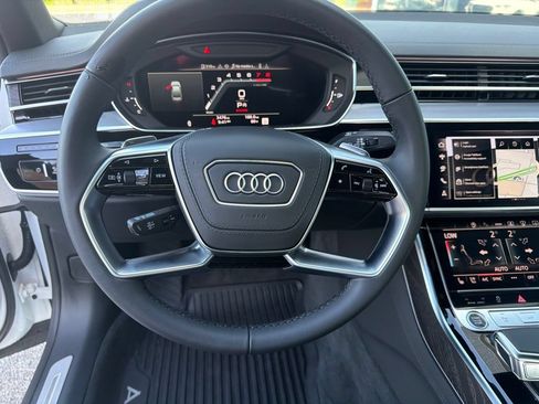 Used 2025 Audi A8 L 3.0T AWD/4WD image 9