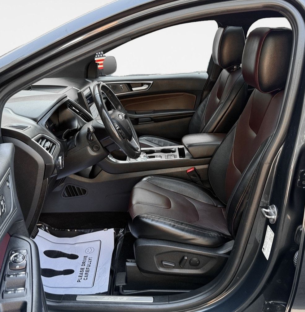 Used 2022 Ford Edge Titanium w/ Equipment Group 301A AWD/4WD image 12