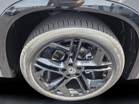 New 2026 Volkswagen Tiguan SE R-Line FWD image 7