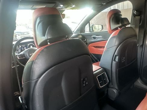 Used 2024 Kia Sportage SX FWD image 23