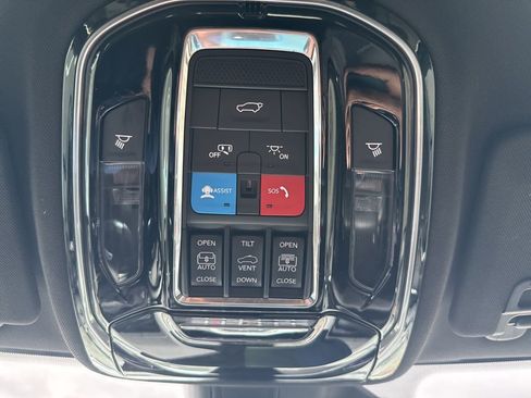 Used 2021 Jeep Grand Cherokee L Overland w/ Luxury Tech Group IV image 48