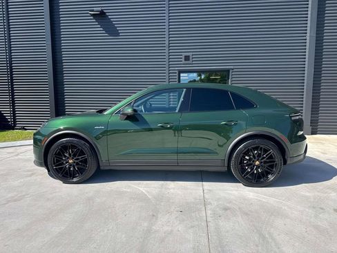 New 2026 Porsche Macan Electric RWD image 2