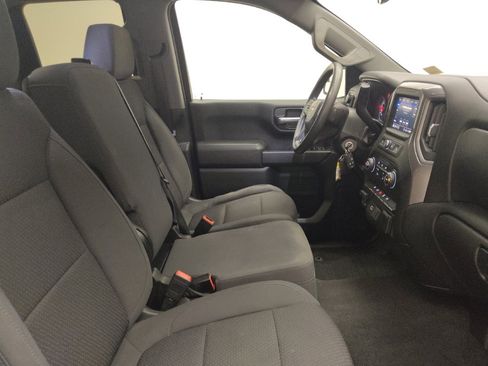 Used 2020 Chevrolet Silverado 1500 Custom w/ Custom Value Package image 21