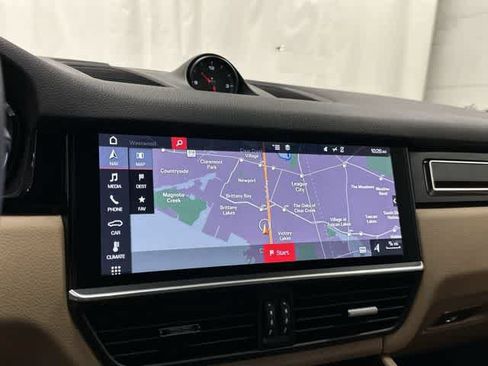 Used 2019 Porsche Cayenne AWD/4WD image 24