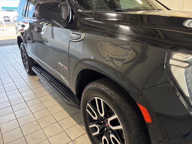 Used 2023 GMC Yukon AT4 w/ Technology Package AWD/4WD image 24