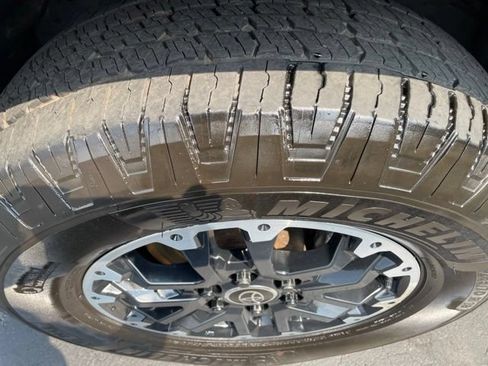 Used 2022 Toyota Tundra SR5 AWD/4WD image 33