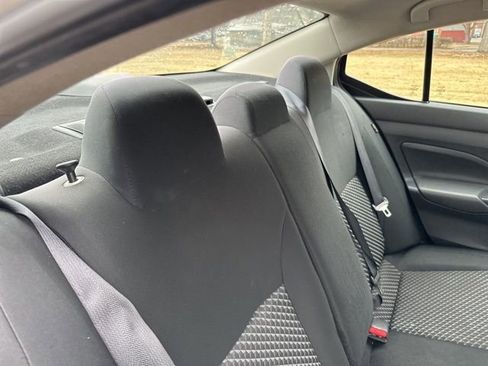 Used 2022 Nissan Versa S image 22