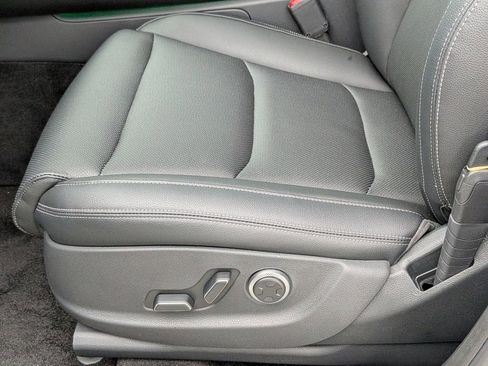New 2026 Genesis GV70 2.5T AWD/4WD image 14