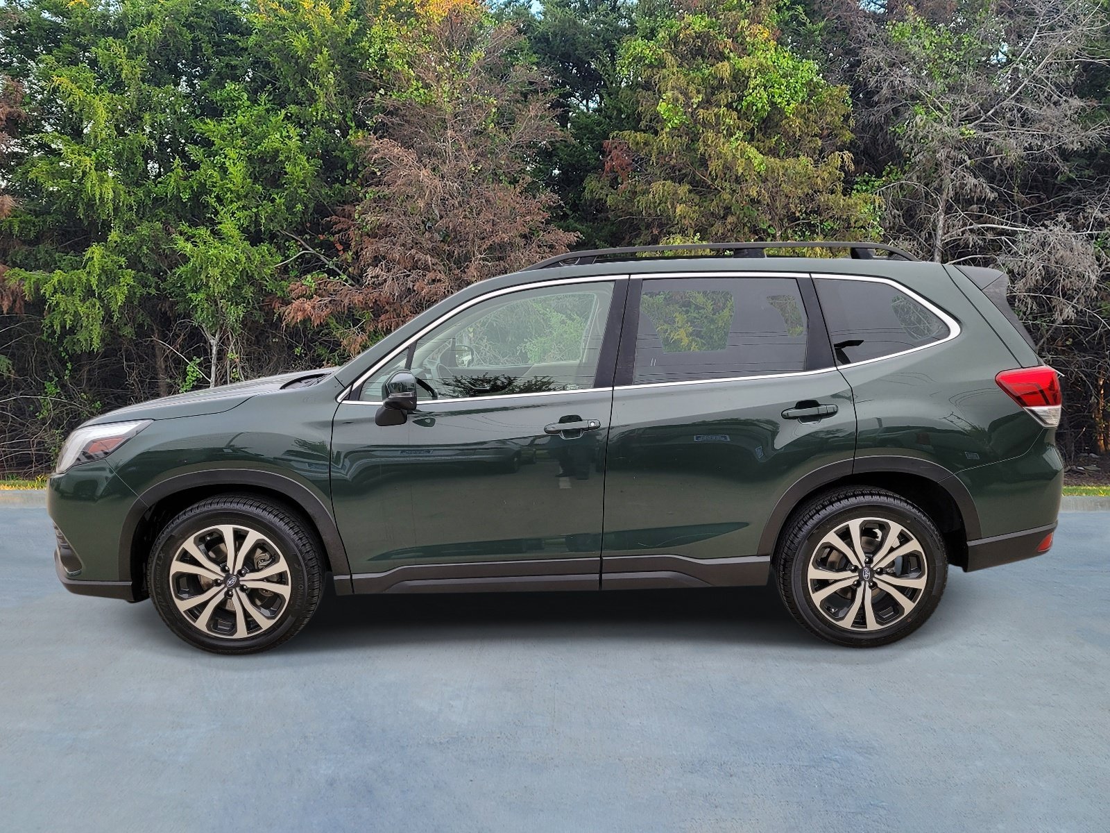 Used 2024 Subaru Forester Limited AWD/4WD image 22