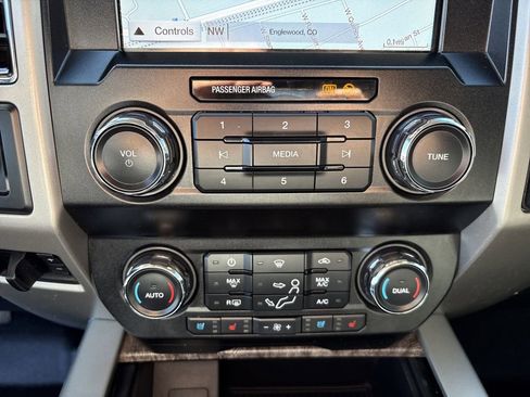 Used 2019 Ford F250 Lariat w/ Lariat Value Package image 22