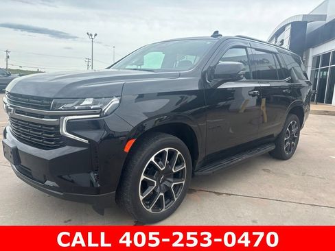 Used 2022 Chevrolet Tahoe RST w/ Luxury Package AWD/4WD image 2
