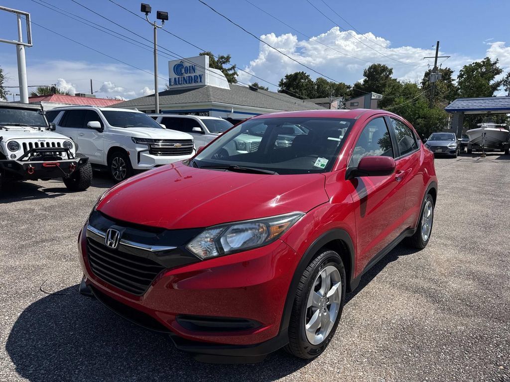 Used 2017 Honda HR-V LX image 3