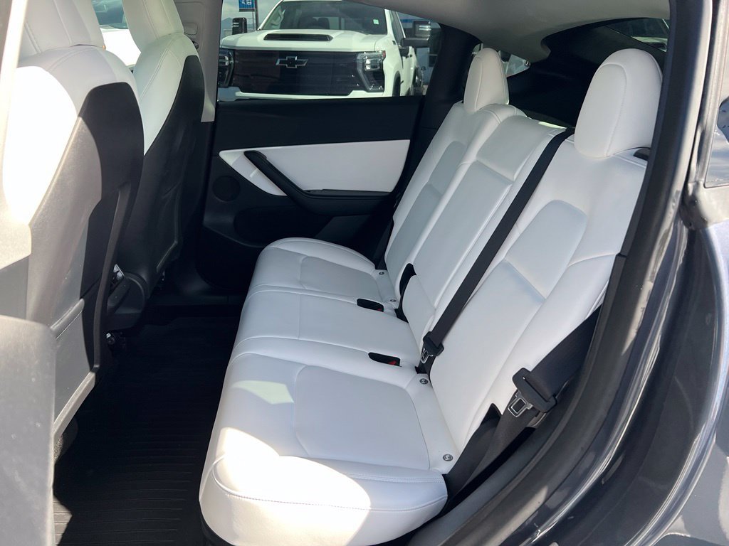 Used 2022 Tesla Model Y Performance AWD/4WD image 23