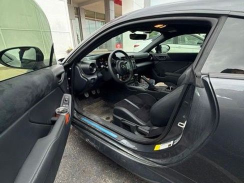 Used 2025 Toyota GR86 Premium RWD image 6