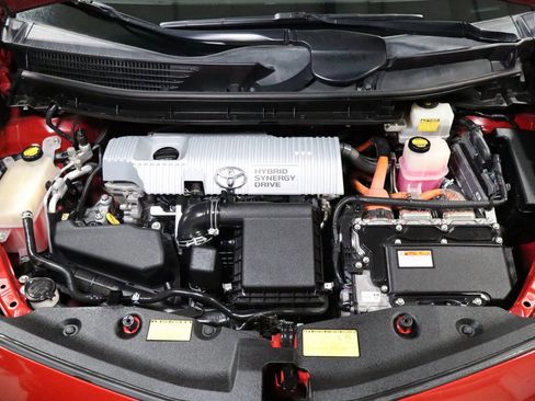 Used 2013 Toyota Prius V Five image 34